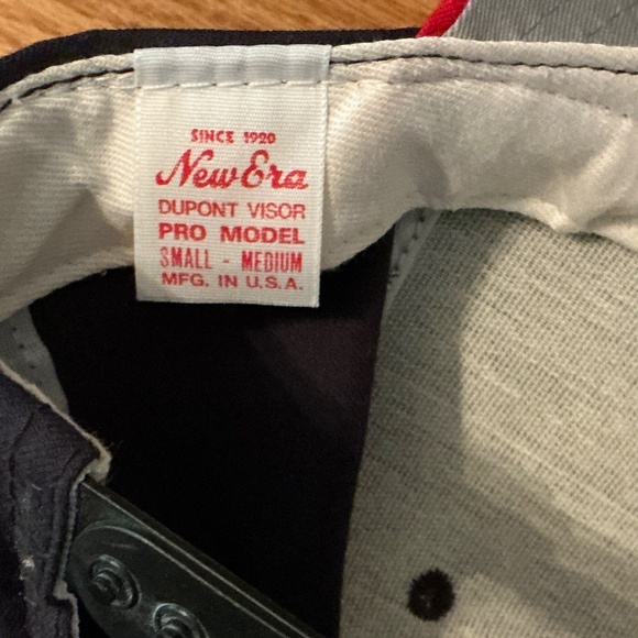 Vintage 1990’s Atlanta Braves Snap Back Baseball Cap Small-Medium - Picture 6 of 7